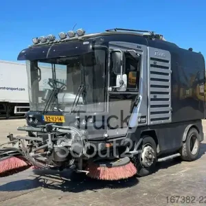 Must-Have Balayeuse de voirieRavo Ravo 560 sweeper 3th brush / vacuumtruck (BZ-VJ...