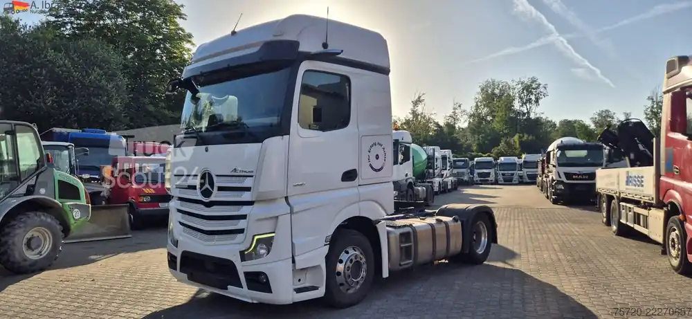 Pas Cher Tracteur routier standardMercedes-Benz Actros 1851 2x Tank deutsche Fahrzeuge