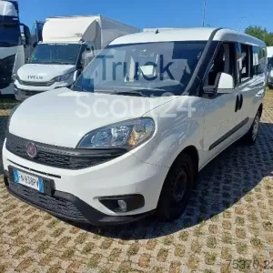 Bon Marché Fourgon tôléFiat DOBLO - 5 posti