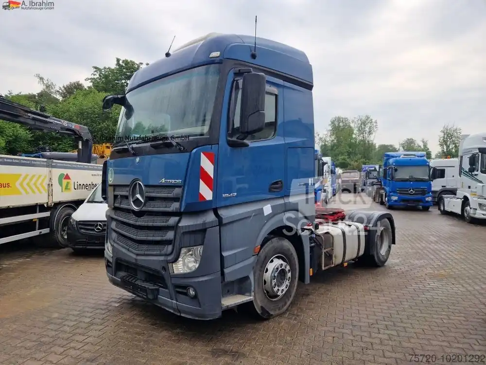Tracteur routier standardMercedes-Benz DB 1842, Kipphydraulik deutsches Fahrzeug Retarder, Standklima Expédition Rapide