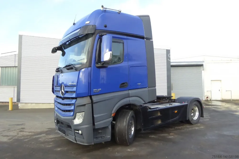 Achat Immédiat Tracteur standardMercedes-Benz 1848 LS