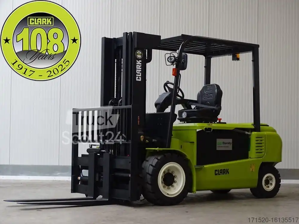 Chariot élévateur frontalClark GEX50 Promotion