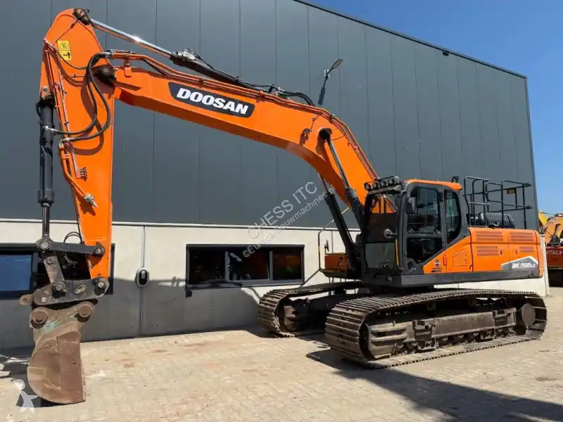 Pelle sur chenilles Doosan DX300 DX 300 LC-7 - DX 300 LC - occasion Réduction