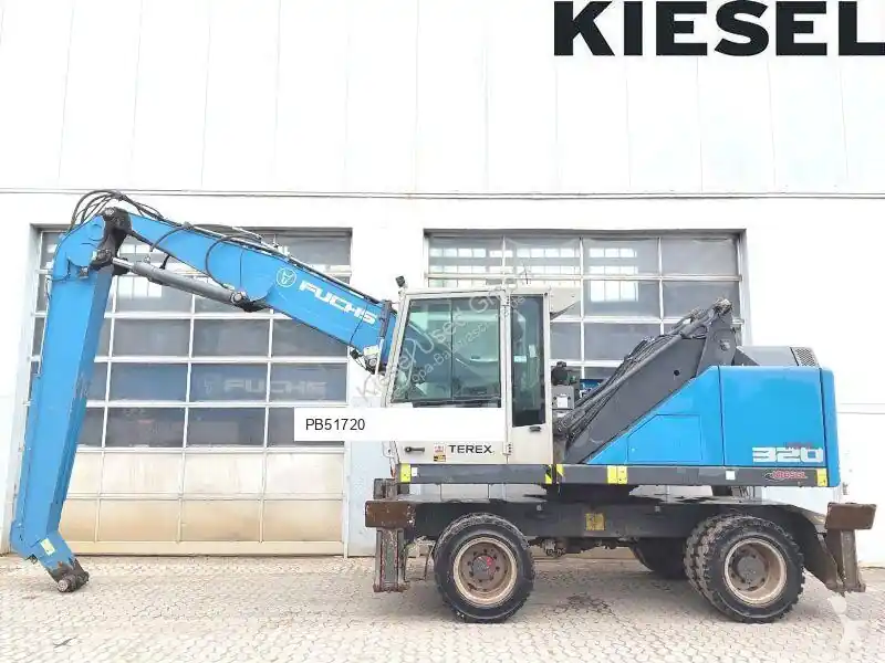 Pelle de manutention Fuchs MHL 320 F MHL320 occasion Expédition Rapide