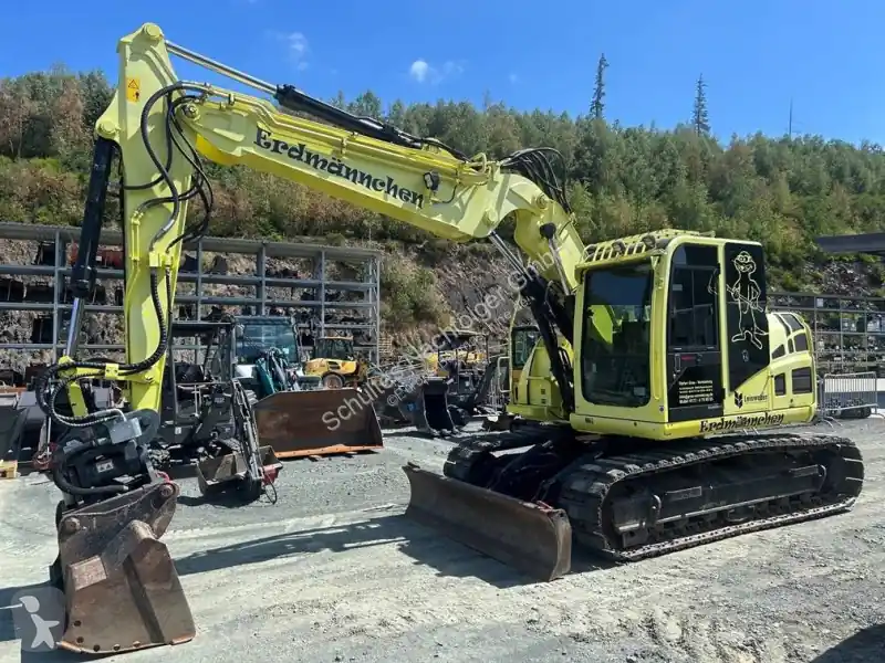 Pelle sur chenilles Takeuchi TB215R 2150 mit Tilt OQ70/55 occasion Authentique