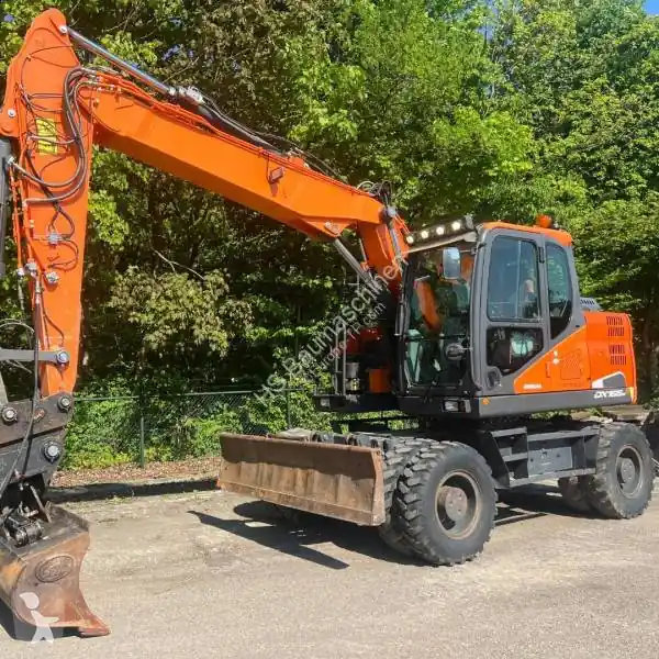 Pelle sur pneus Doosan DX165 W-5 Gazoil occasion Offre Exclusive