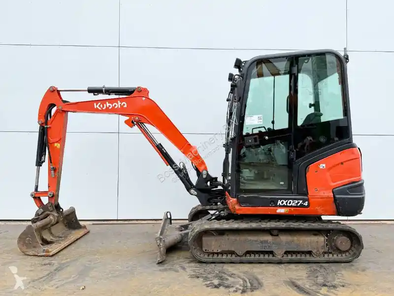 Meilleur Choix Mini pelle Kubota KX027-4 - Hammer Lines / Quick Coupler occasion