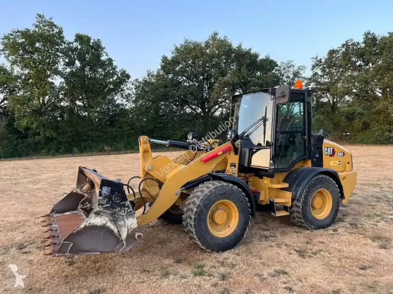 Chargeuse sur pneus Caterpillar 908 Gazoil occasion Achetez Aujourd'hui