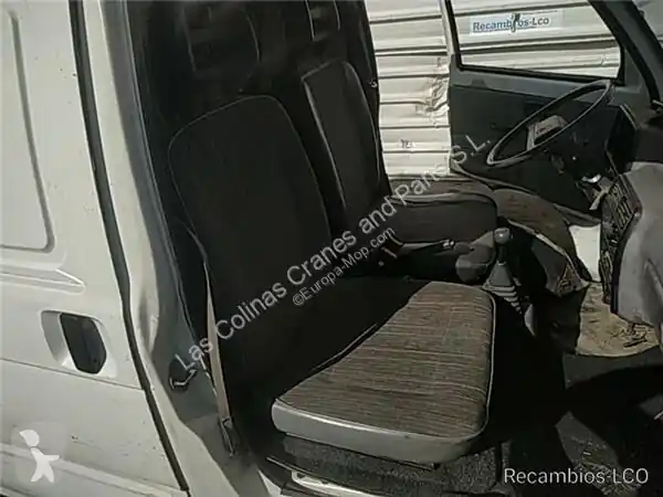 Solde Siège Piaggio Siège pour minibus PORTER Furgón occasion