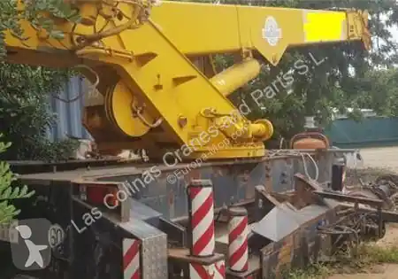 Soldes Vérin Vérin hydraulique pour grue mobile Luna ATT3027 occasion