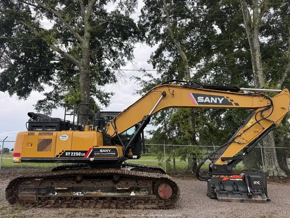 Expédition Rapide Sany SY225C LC