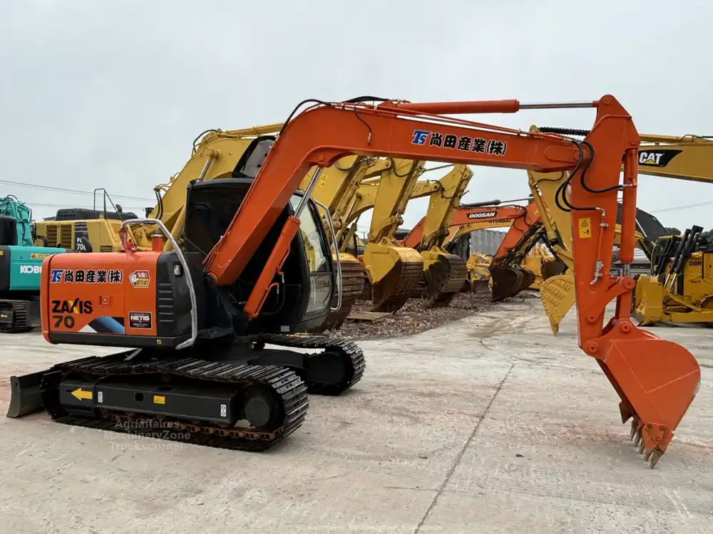 Hitachi ZX70 Expédition Rapide