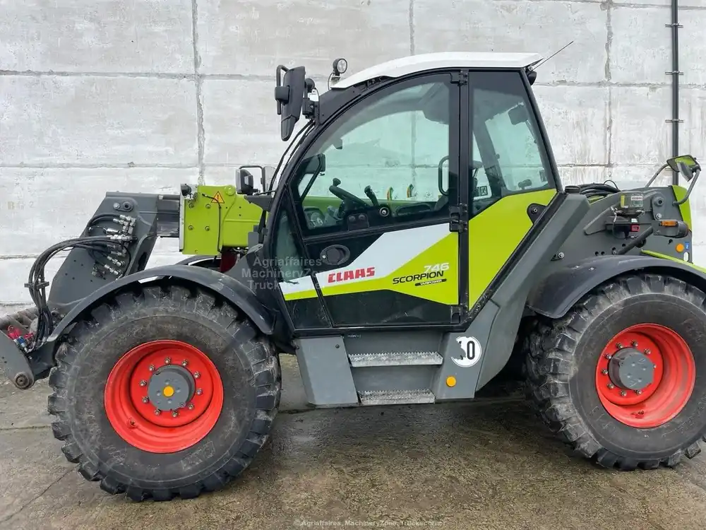 Commander Maintenant Claas Scorpion 746 Variopower