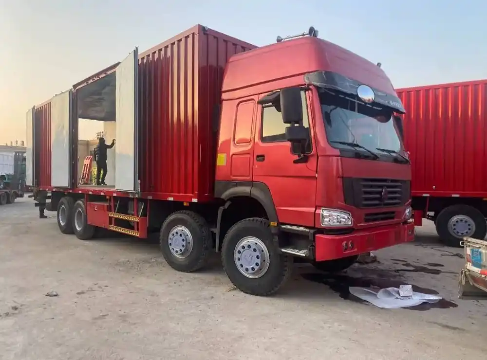 Camion fourgon Howo 371 Livraison Express