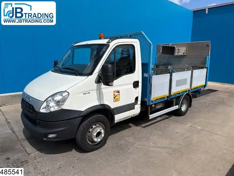 Retour Gratuit Camion plateau Iveco Daily 65C15