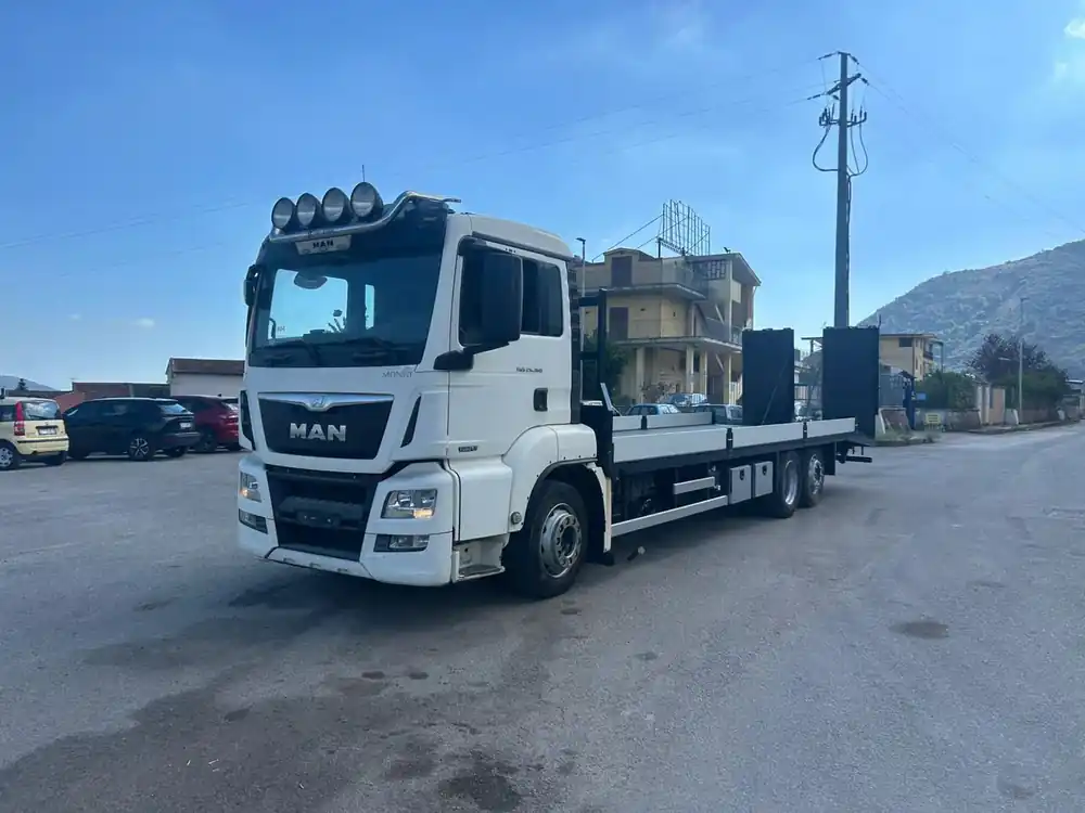 Prix Bas Camion plateau MAN TGS 26.360