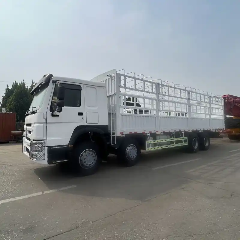 Dernier Modèle Camion plateau Sinotruk HOWO