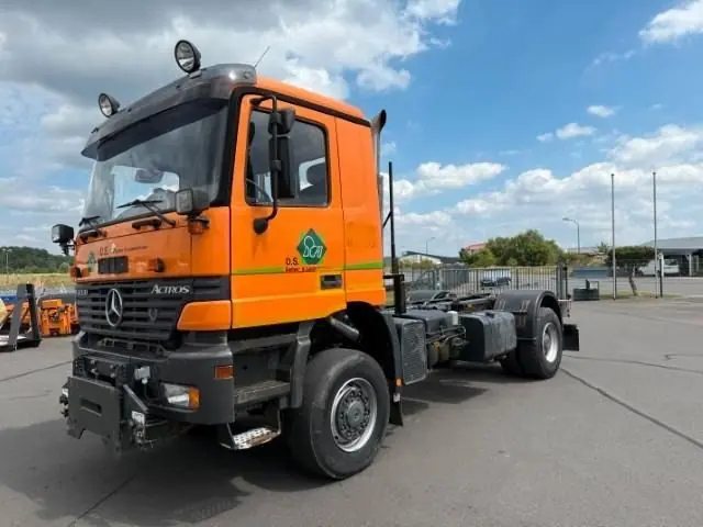 Quantité Limitée Châssis cabine Mercedes-Benz Actros 2031 4x4 Hydraulik + Wechselsystem