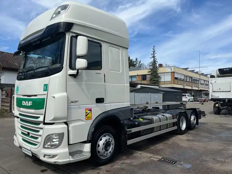 Camion porte-conteneur/ Caisse mobile DAF XF 106 450 SSC 6X2 *2 Stück! *Jumbo *E6D *Multi *VANTEC hydr. Hubrahmen Remise