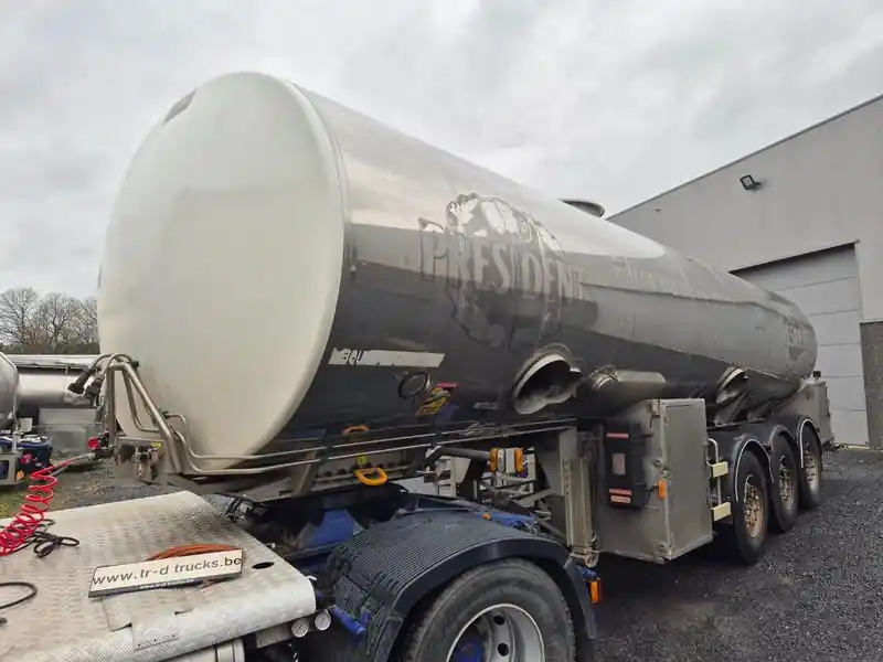 Semi-remorque citerne pour transport de lait Magyar 29000L INSULATED INOX TANK - 1 COMP - HYDRAULIC PUMP Vente Directe