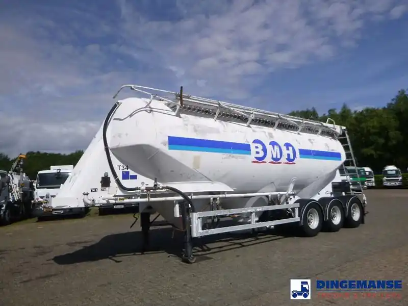 Citerne pulvérulente zvvz Powder tank alu 40 m3 / 1 comp Marque