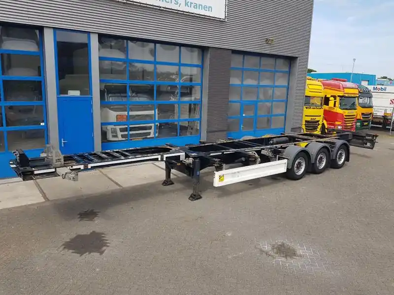 Semi-remorque porte-conteneur/ Caisse mobile Renders 3DFCST multi chassis SAF Schijfremmen Livraison Express