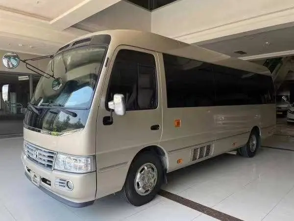 Minibus, Transport de personnes Toyota Coaster Bus Offre Limitée